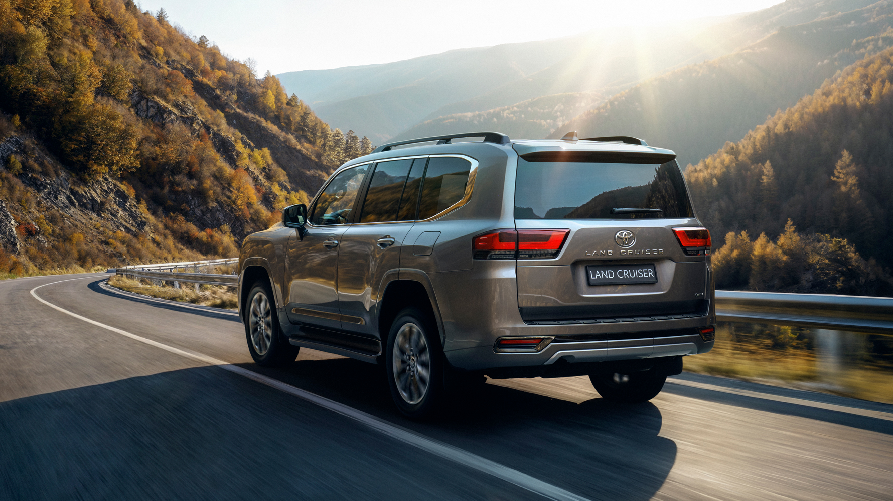 toyota_land_cruiser_hev_5