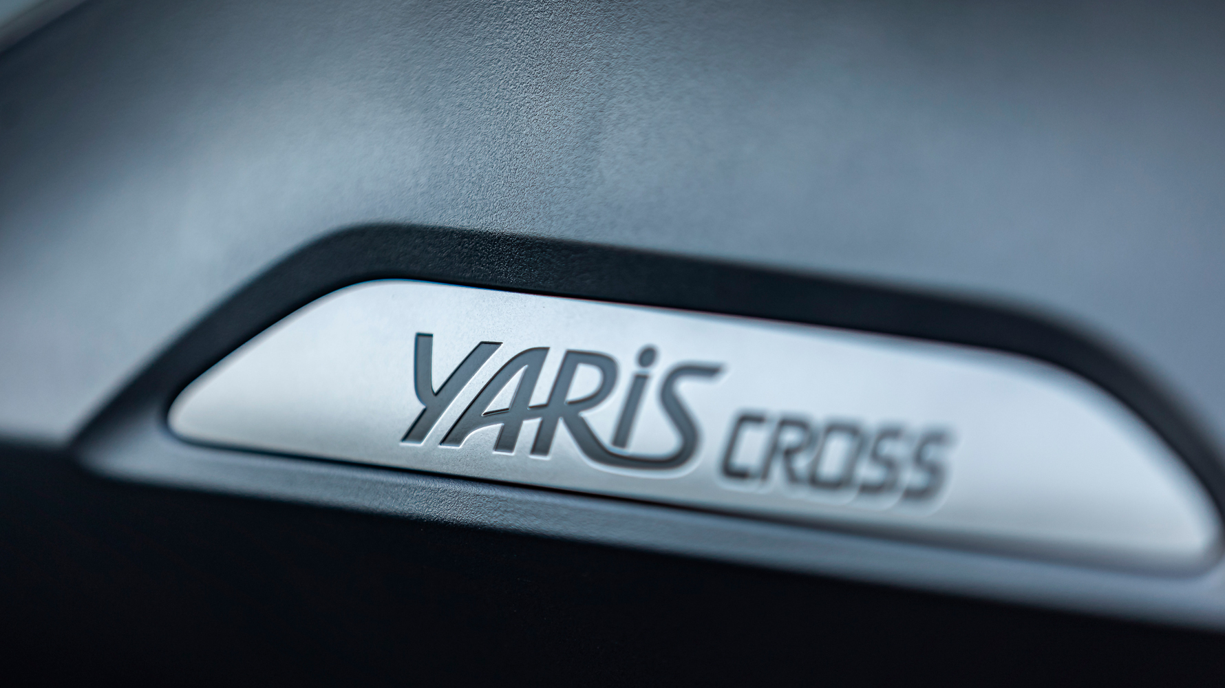 yaris_cross_gibrid_16